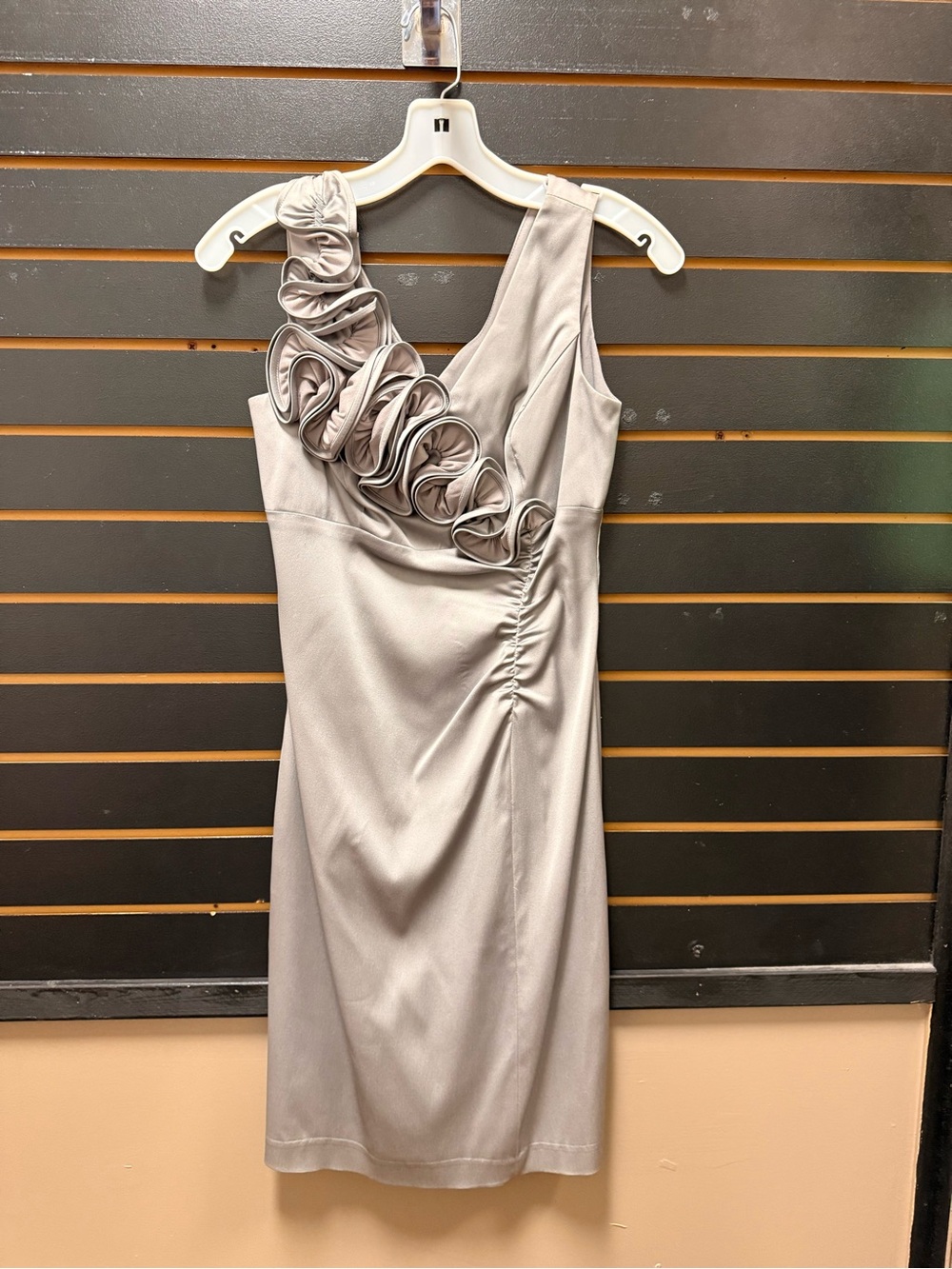 Donna Ricco New York Silver Gray Rosette Ruched Cocktail Dress Size 4